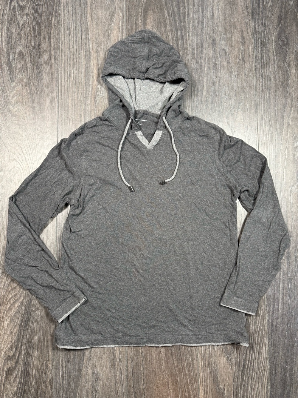 Robert Barakett Gray Lightweight Hooded Long-Sleeve Shirt